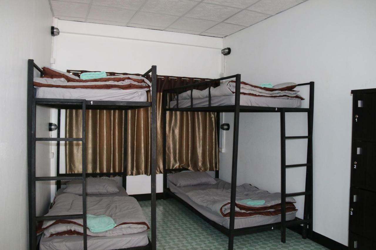 Family Home 2 Chiangmai (Adults Only) เชียงใหม่ ภายนอก รูปภาพ