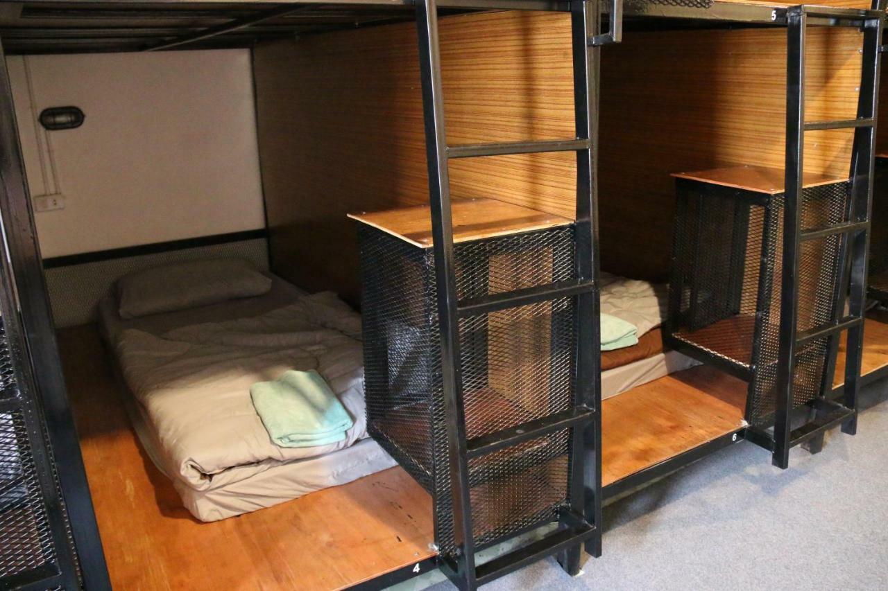 Family Home 2 Chiangmai (Adults Only) เชียงใหม่ ภายนอก รูปภาพ