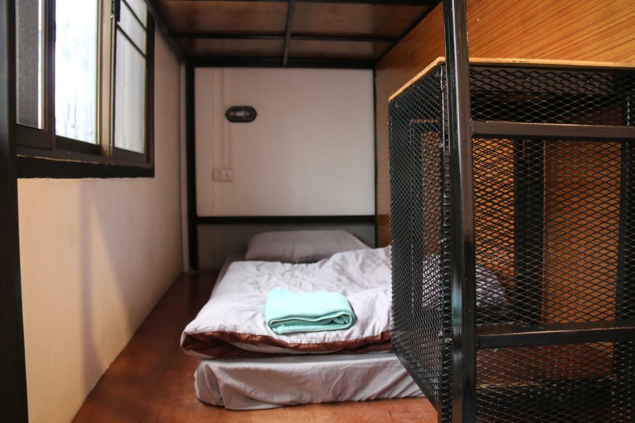 Family Home 2 Chiangmai (Adults Only) เชียงใหม่ ภายนอก รูปภาพ